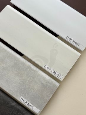 Плінтус дюрополімерний UMI 7715Р